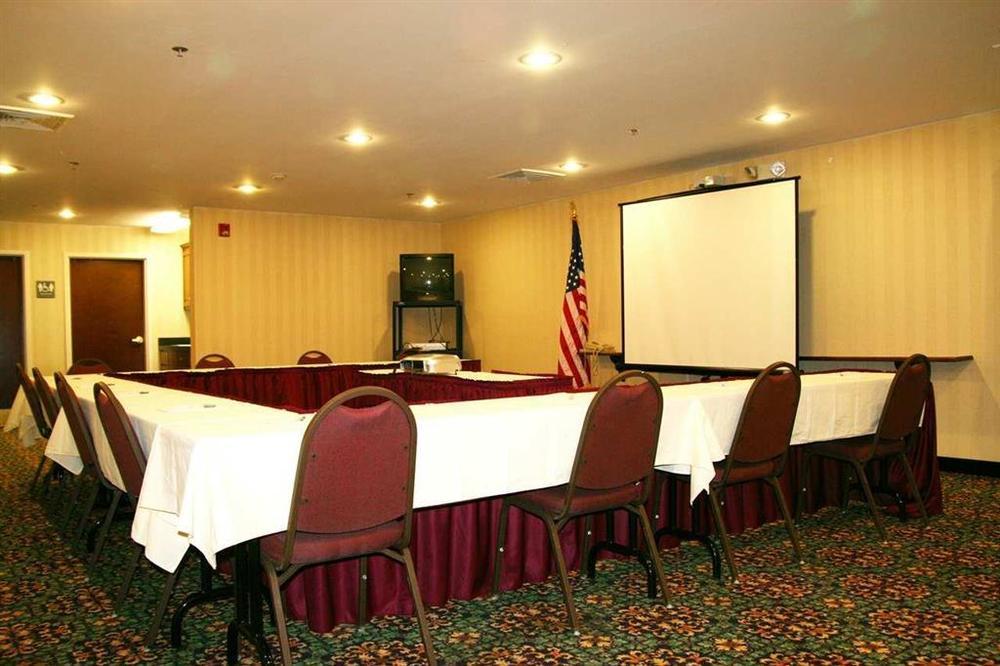 Hampton Inn Корнелия Удобства фото